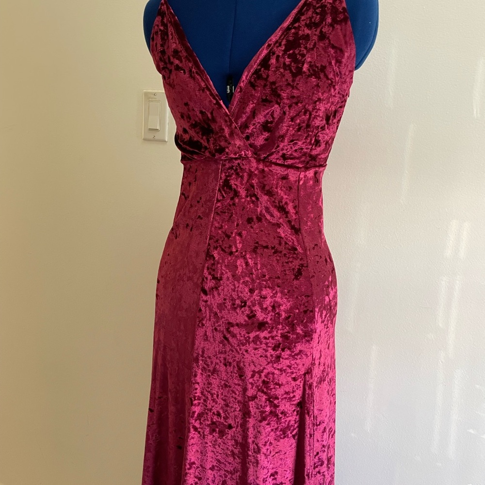 Centinela Velvet Maxi Dress in Rich Burgundy - Picture 2 of 5